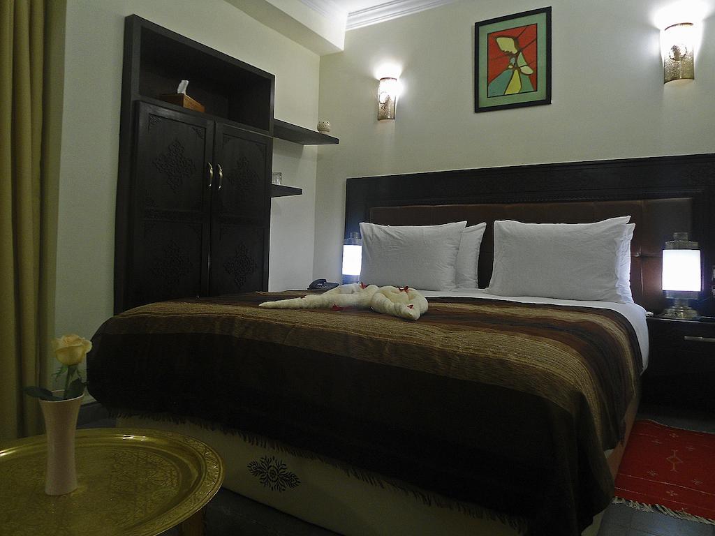 Hotel Riad Ben Atar เอสเซาอิรา ภายนอก รูปภาพ