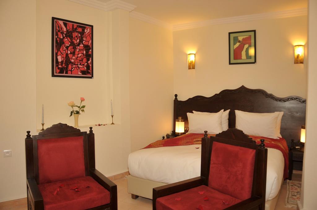 Hotel Riad Ben Atar เอสเซาอิรา ภายนอก รูปภาพ