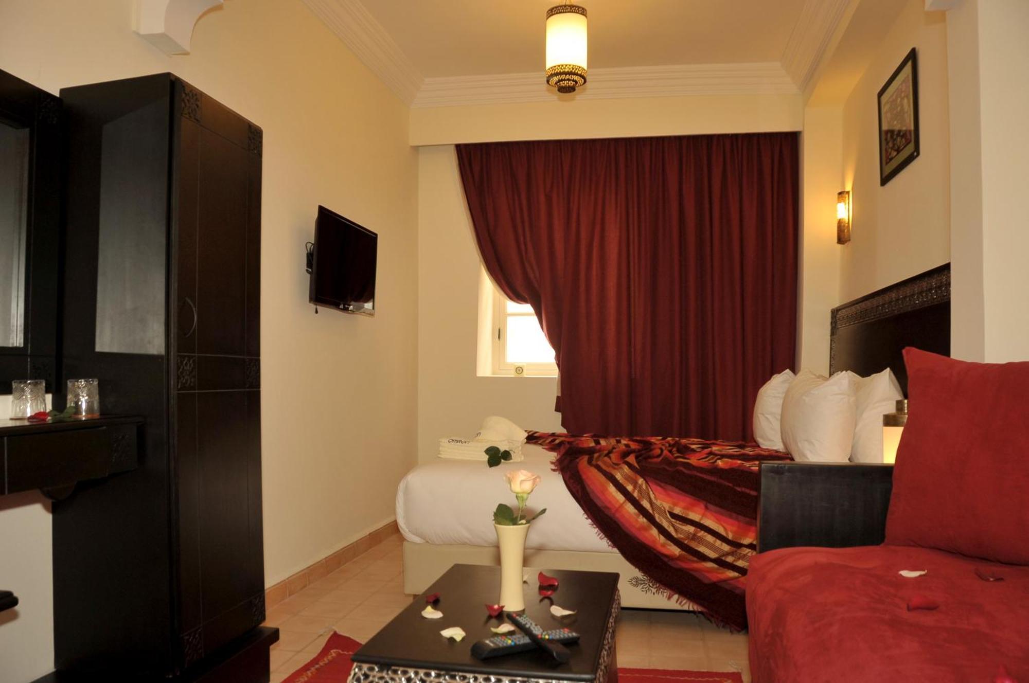 Hotel Riad Ben Atar เอสเซาอิรา ภายนอก รูปภาพ